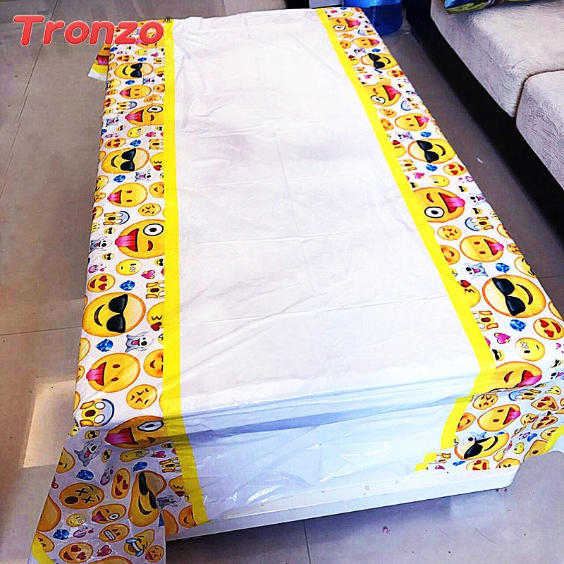 100*108cm FUNNY EMOJI TABLECLOTH